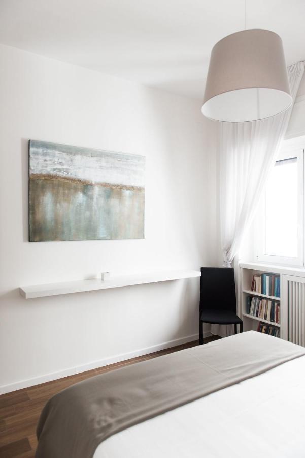 Starhost - Golden Apartments ซาแลร์โน ภายนอก รูปภาพ