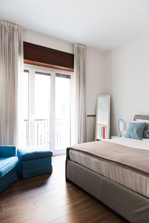 Starhost - Golden Apartments ซาแลร์โน ภายนอก รูปภาพ