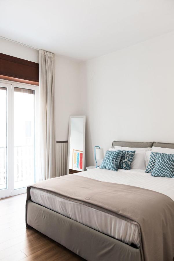 Starhost - Golden Apartments ซาแลร์โน ภายนอก รูปภาพ