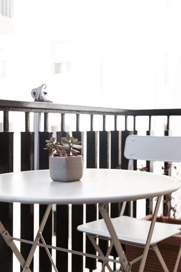 Starhost - Golden Apartments ซาแลร์โน ภายนอก รูปภาพ