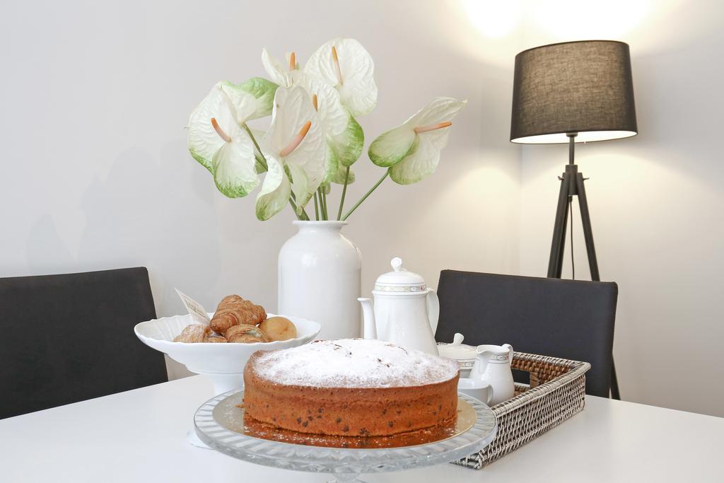 Starhost - Golden Apartments ซาแลร์โน ภายนอก รูปภาพ