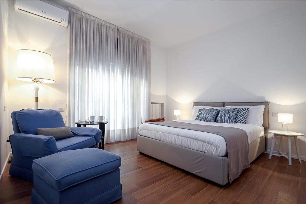 Starhost - Golden Apartments ซาแลร์โน ภายนอก รูปภาพ