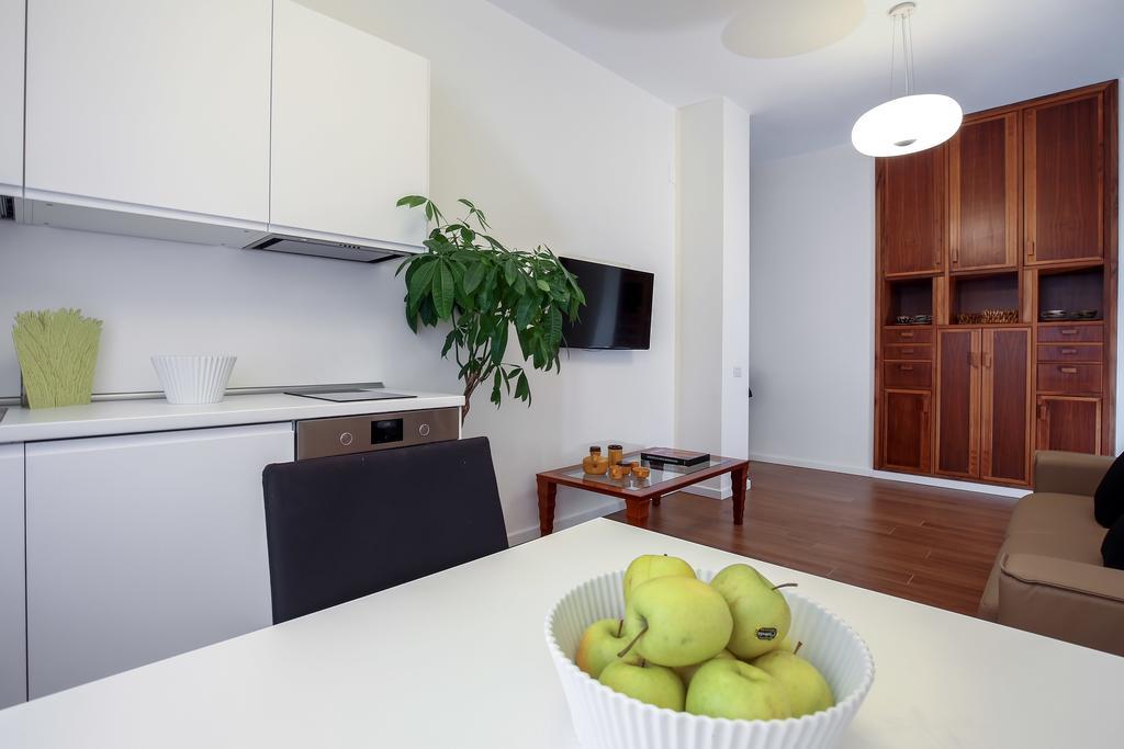 Starhost - Golden Apartments ซาแลร์โน ภายนอก รูปภาพ
